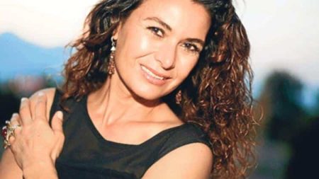 Alp Navruz'un yeni dizisi Zümrüdü Anka'nın kadrosuna Hatice Aslan katıldı!