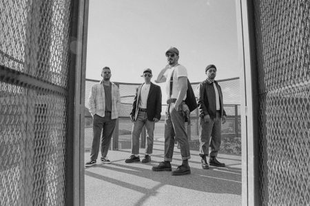 Alternatif rock müziğin efsanesi Adamlar'dan yeni albüm!