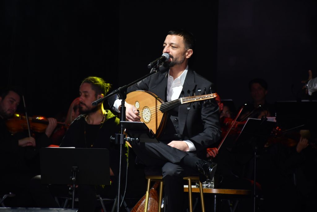 An Epic Symphony ve Mehmet Erdem’den “Ahmet Kaya” şarkıları!