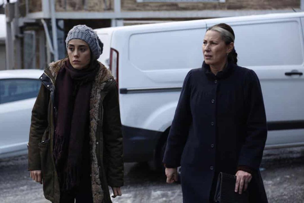 Anne 12. bölüm fragmanında Zeynep nasıl kurtulacak?