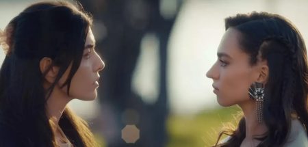 Anne-kızı oynayacaklar! Bu benzerlik çok konuşuluyor