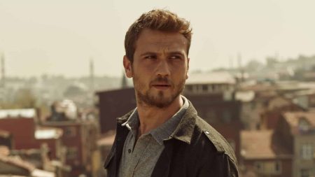 Aras Bulut İynemli "Deha" adlı projeyle ekranlara dönüyor! Dizide kimler rol alacak?