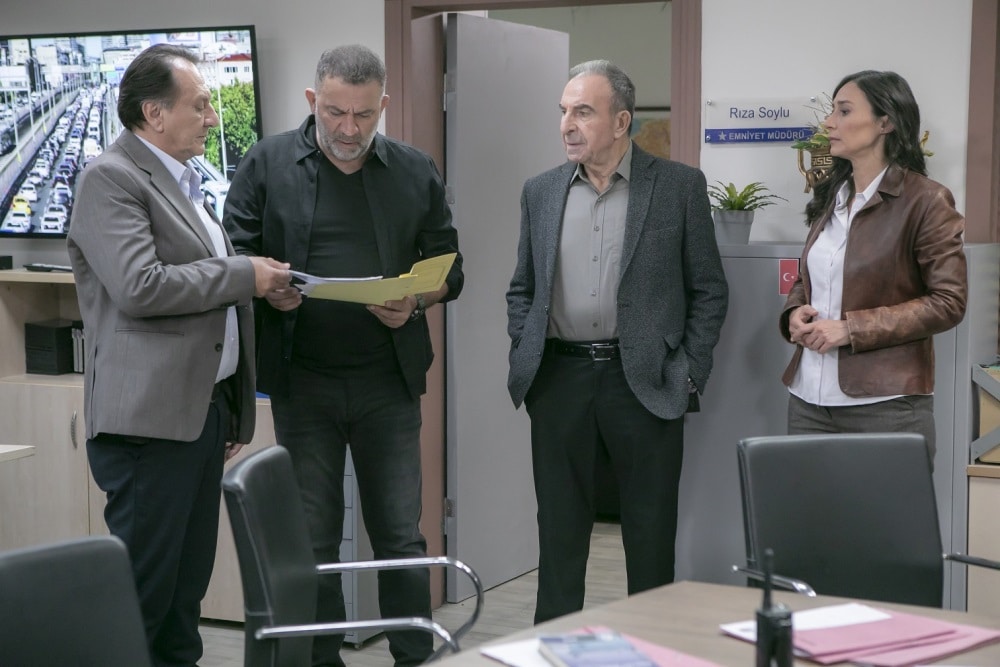 Arka Sokaklar 685. Bölümde  Hüsnü