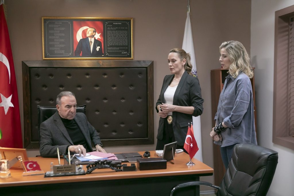 Arka Sokaklar 690. Bölümde ajanlar