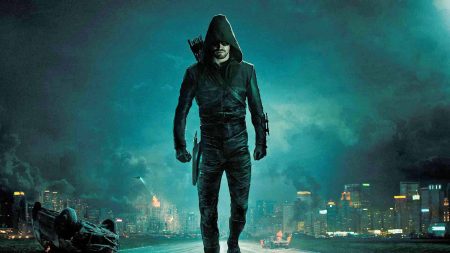 Arrow 8. sezon olacak mı? The CW kararını verdi!