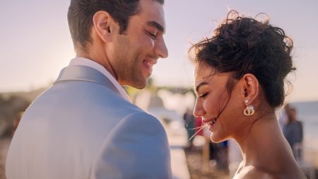 Aşk dolu hikayeler Netflix’te "Aşkın Mevsimi Yazdır" koleksiyonu altında buluştu!