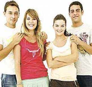 Aslı bambaşka bir dünyanın içine giriyor