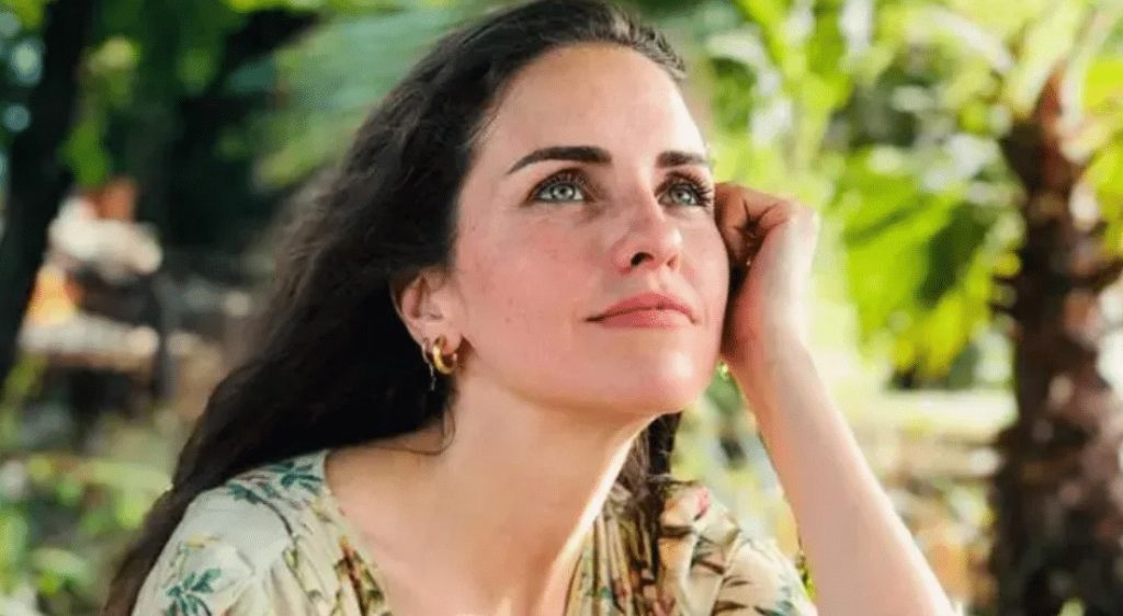 Aslı Tandoğan ‘aldatılma’ sorusuna ne tepki verdi? Aslı Tandoğan 'aldatılma' sorusuna ne tepki verdi?