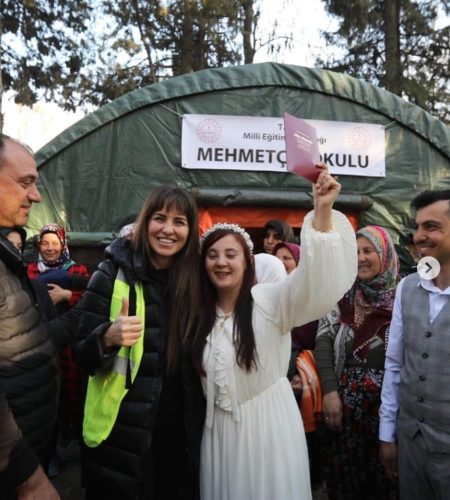 Aslı Tandoğan çadır kentteki nikahda yaşananları anlattı!