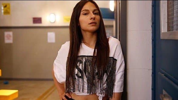 Avlu Merve (Selin Yeninci) kimdir?