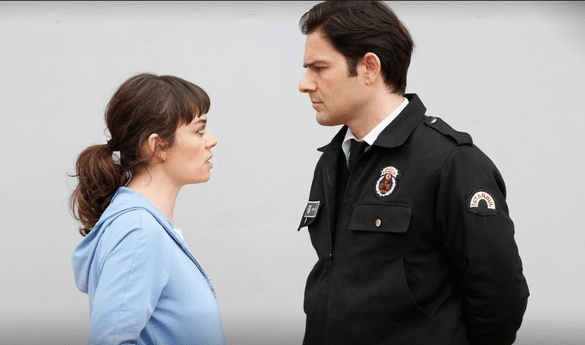 Avlu’nun Deniz’i Demet Evgar’dan rol arkadaşı Kenan Ece’ye duygusal veda mesajı… Avlu'nun Deniz'i Demet Evgar'dan rol arkadaşı Kenan Ece'ye duygusal veda mesajı...