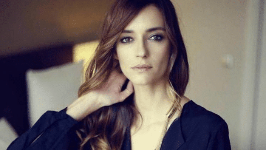 Avlu'nun Eylem'i Sema Şimşek diziden ayrılıyor!