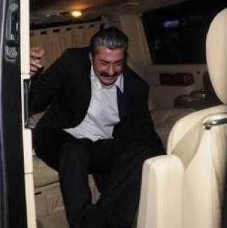 Ayağımız kaydı düştük