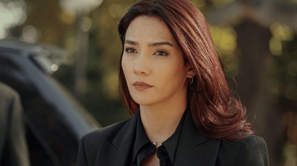 Aybüke Pusat, Charlie Chaplin oyununda! Aybüke Pusat