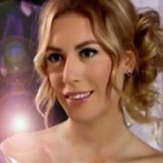 Ayşegül hastanede yaşam savaşı vermektedir.