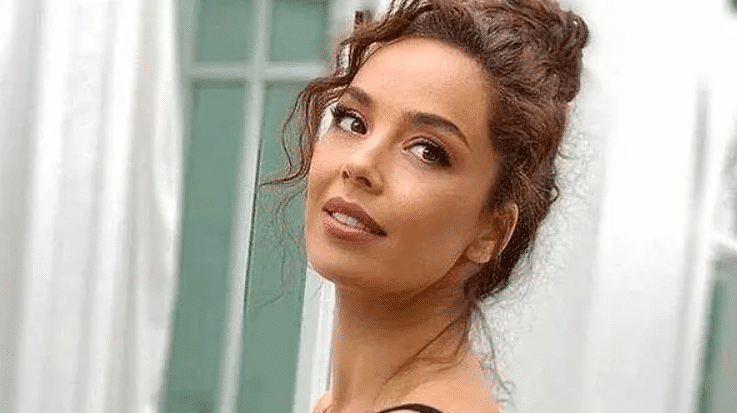 Azra Akın'dan müjdeli haber!
