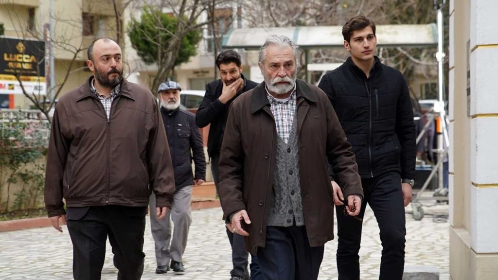 Baba Dizisi Emin Saruhanlı Kimdir? Nasıl Bir Karakter?
