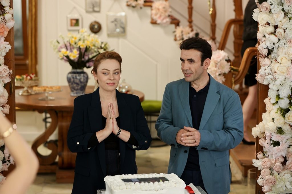 Bahar: Uyanmaya Hazır Mısın? 14. Bölümde Evren ve Timur birbirine girdi! Bahar'ın konuşması herkesi şaşırttı!