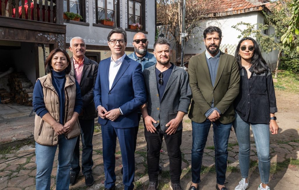 Balkan Ninnisi dizi setine sürpriz ziyaretçi!