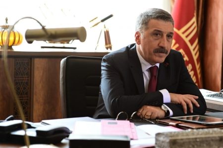 Bambaşka Biri'nin Turan Öztürk'ü kimdir? Cem Davran kimdir?