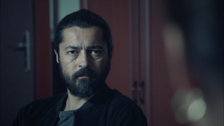 Barış Bağcı Masumlar Apartmanı dizisinin kadrosunda!