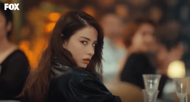 Bay Yanlış Ezgi (Özgecan Gürel) kimdir? Yaşı, dizileri.. Bay Yanlış Ezgi (Özgecan Gürel) kimdir? Yaşı