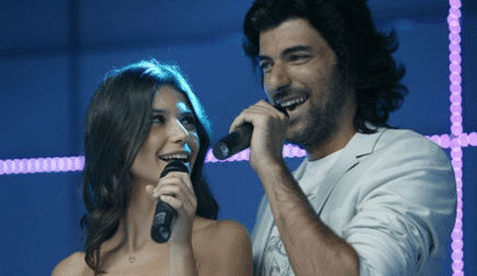 Beren Saat ve Engin Akyürek gibi isimleri kazandıran Türkiye'nin Yıldızları yeniden çekiliyor!