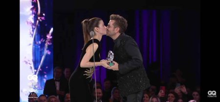 Beren Saat ve Kenan Doğulu aşka geldi!