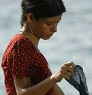 Beren Saat'ten öğrencilere büyük jest!