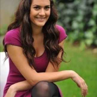 Bergüzar Korel adliyede