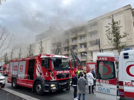 Beşiktaş'taki Çırağan Otel'de yangın çıktı!