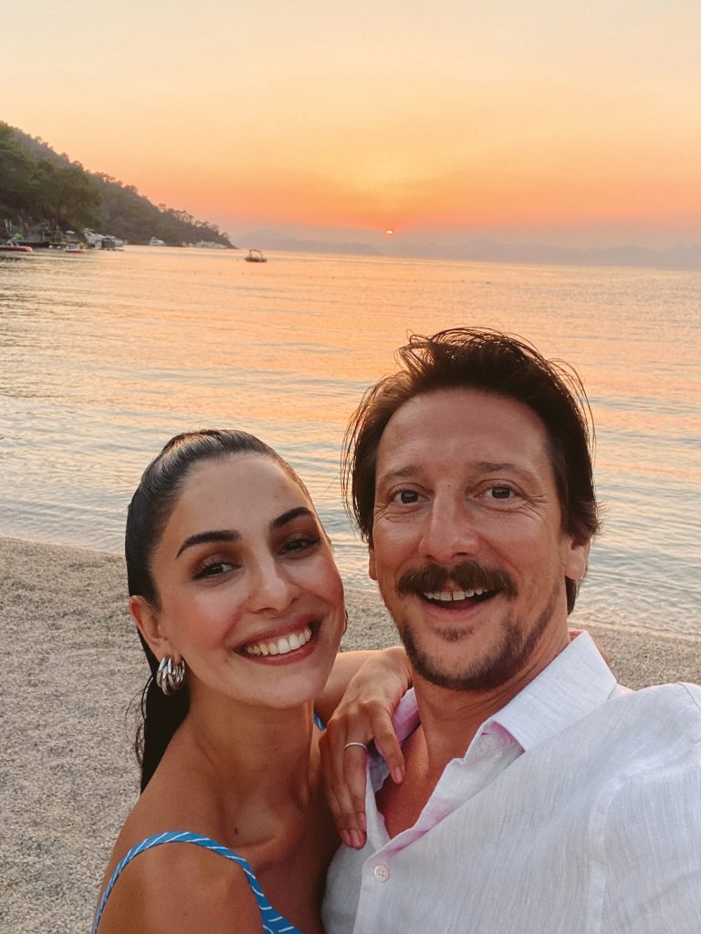 Beyza Şekerci ve Engin Hepileri'den 14 Şubat'a özel açıklamalar!