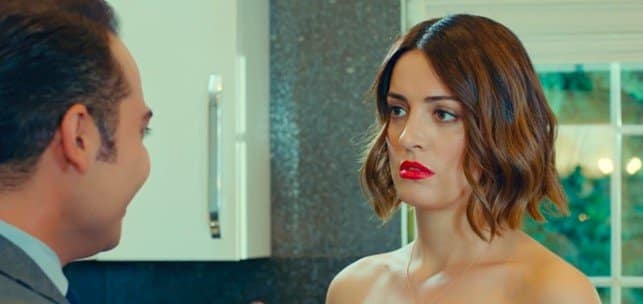 Bir Aile Hikayesi Müjde (İrem Sak) kimdir?