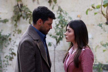 Bir dizi daha ekrana veda ediyor! Kara Ağaç Destanı kaçıncı bölümde final yapacak?