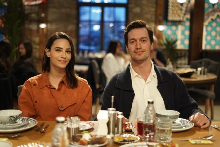 Bir Sevdadır dizisinin oyuncuları ve ekibi iftarda bir araya geldi!