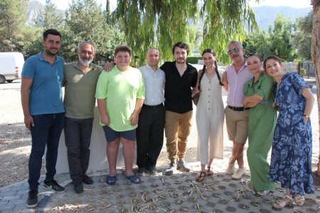 Birbirinden başarılı oyuncuları kadrosunda bulunduran “Annem Hakkında” filminin çekimleri tamamlandı!