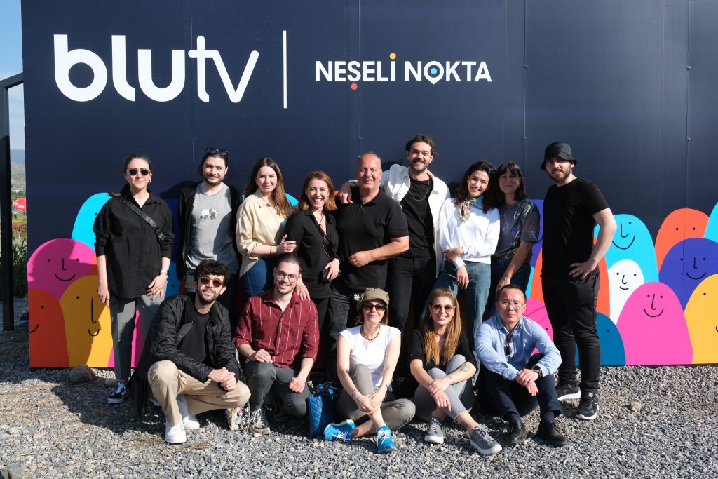 BluTV çocuklar için ‘Neşeli Nokta’ isimli bir motivasyon merkezi kurdu!