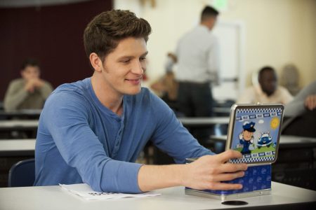 Brett Dier CBS'in deneme bölümü siparişi verdiği History of Them'in erkek başrolü oldu!