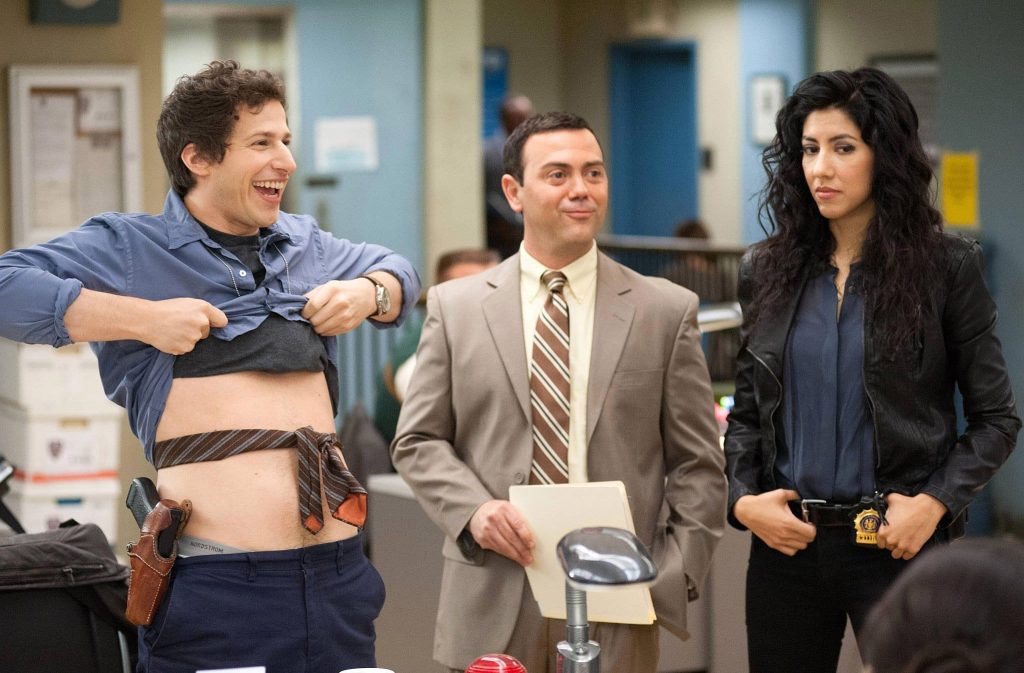 Brooklyn Nine-Nine 5 sezon sonunda iptal edildi! Dizi kendine yeni bir yuva arayışında!
