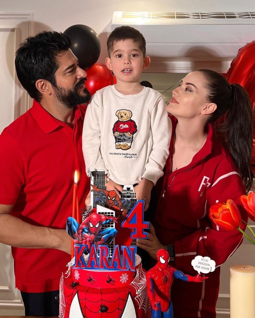 Burak Özçivit ve Fahriye Evcen