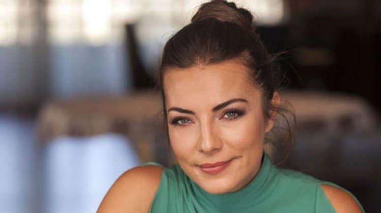 Burcu Kara yeni dizisi ile ekranlara dönüyor!