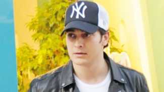 Çağatay Ulusoy hastanelik oldu!