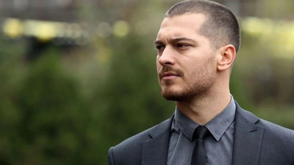 Çağatay Ulusoy'lu "Gaddar" dizisinin hazırlıkları sürüyor! Hangi güzel isim Ulusoy'un partneri olacak?