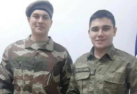 Çağatay Ulusoy'un askerlik fotoğrafı gündem oldu!