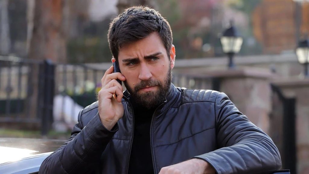 Çağlar Ertuğrul İstanbul'u terk etti! Yeni hayatı...