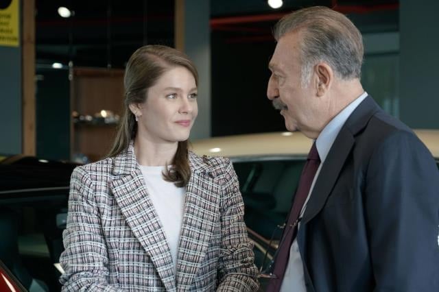 Camdaki Kız 13.Bölümde Neler Olacak? İlk Tanıtım