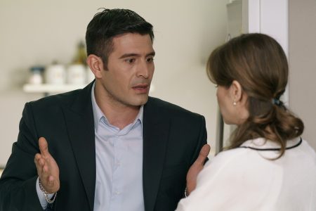 Camdaki Kız zirveden inmiyor! Hayri
