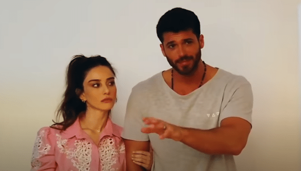 Can Yaman ve Özge Gürel'in yeni dizisi Bay Yanlış'ın kamera arkası görüntüleri paylaşıldı!