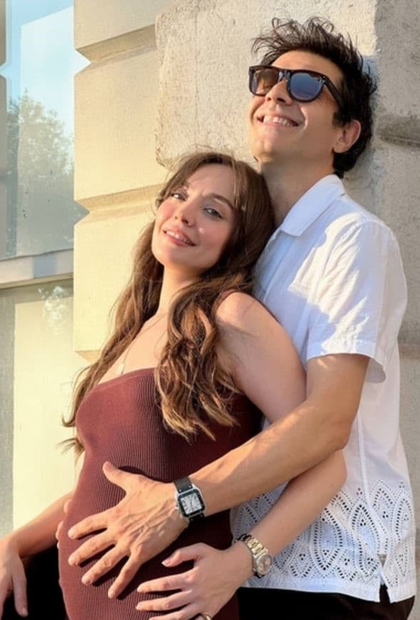 Cansel Elçin ve Zeynep Tuğçe Bayat çiftinden müjdeli haber!