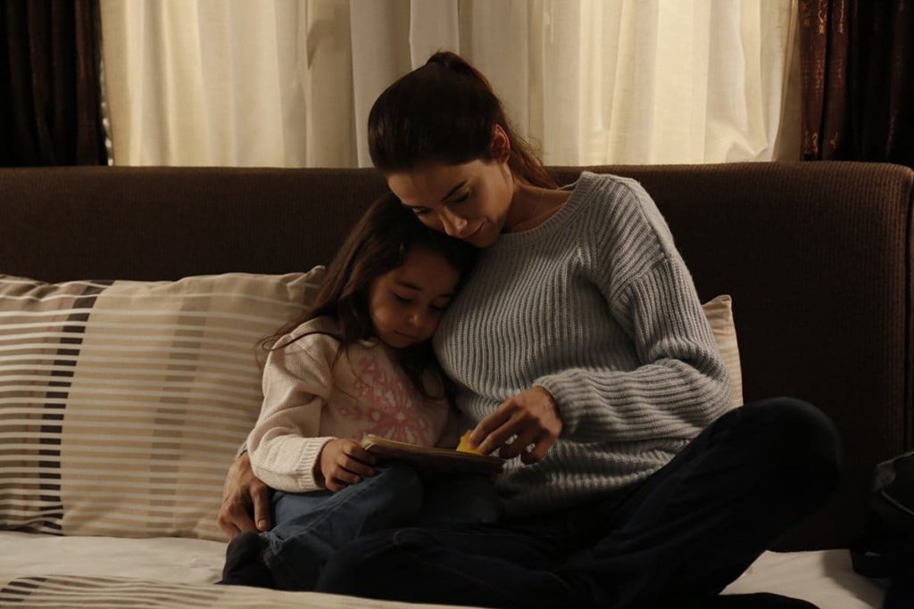 Cansu Dere Anne dizisinin bu sezon biteceğini açıkladı